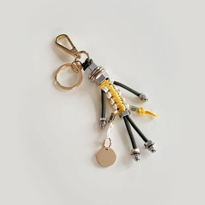 Charm para bolso con cordón y cadena